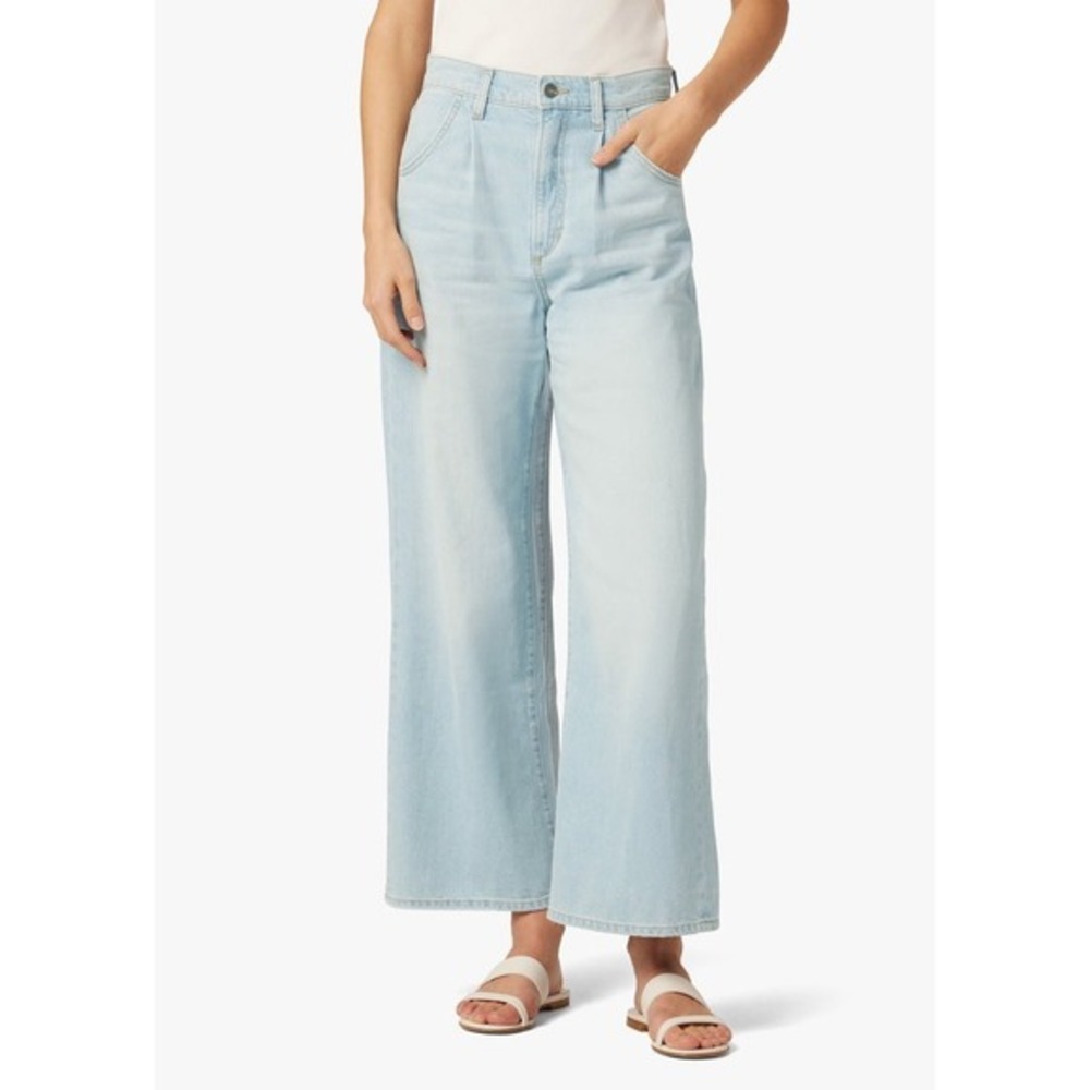Joes Jeans The Pleated Wide Leg Ankle Weightless in Charming Light Wash Size 28